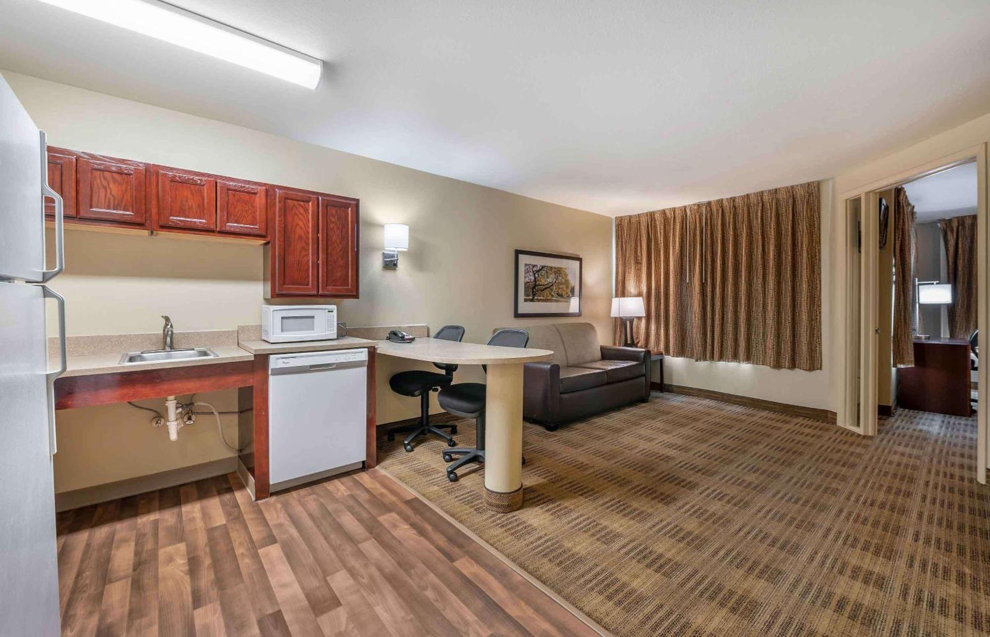 Extended Stay America Suites - Indianapolis - Northwest - I-465 Екстер'єр фото