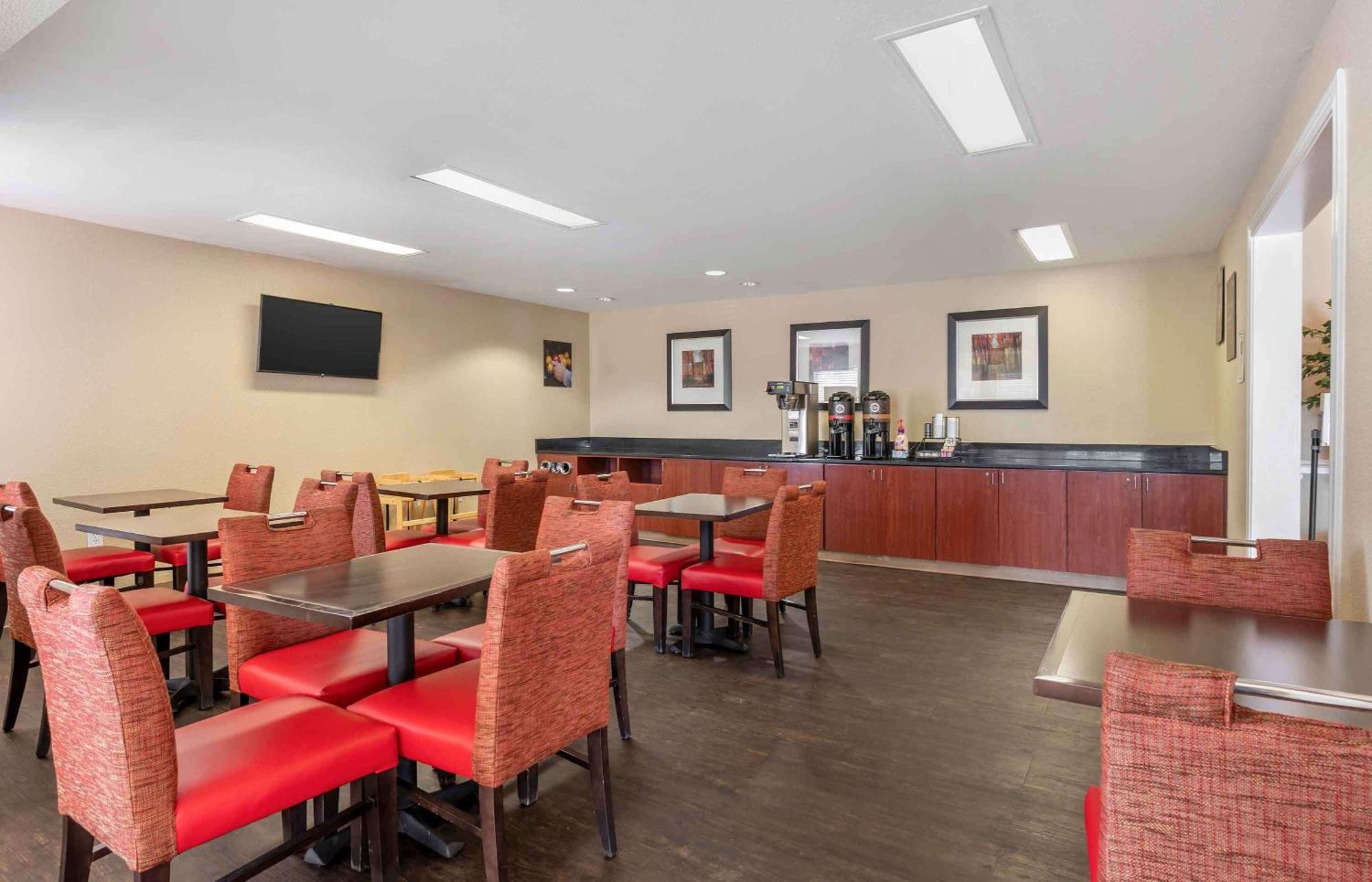 Extended Stay America Suites - Indianapolis - Northwest - I-465 Екстер'єр фото